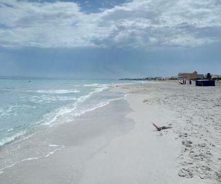 Mnakaa Beach Appartement Rdc Salakta Екстериор снимка